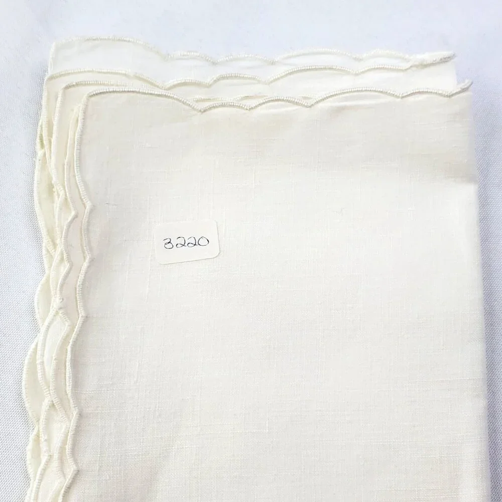 6 VTG Linen Embroidered Scalloped Edge Cocktail Napkins White Floral appliqué